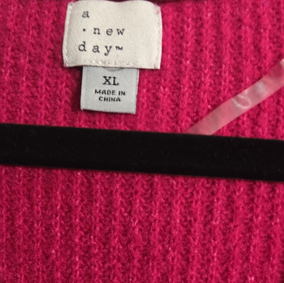 Fuchsia Pink Cardigan - Picture 3 of 3